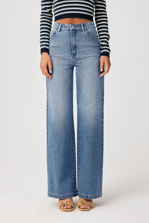 94_High_Wide_Tall_Paloma_1