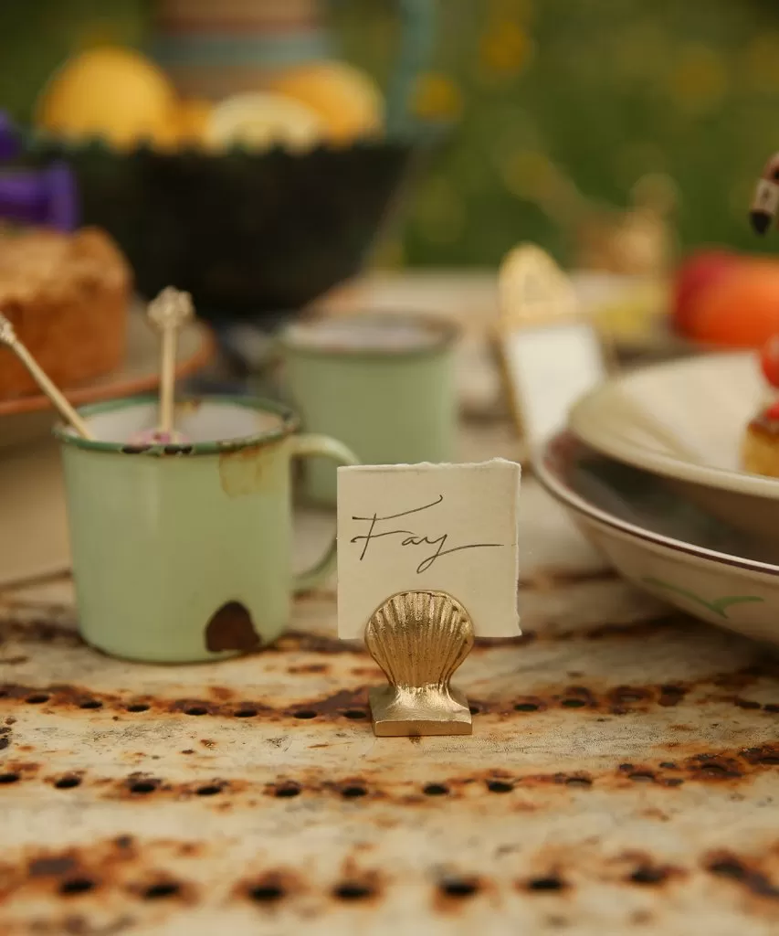 Abby_Shell_Card_Holder