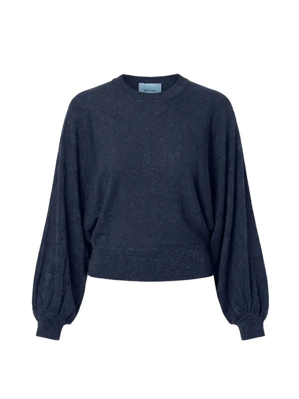 Anastasia_Knit_Pull
