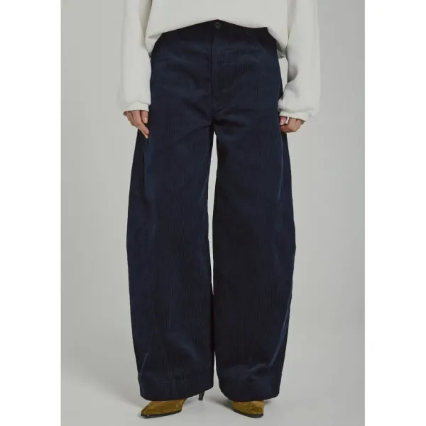 Casandra_Corduroy