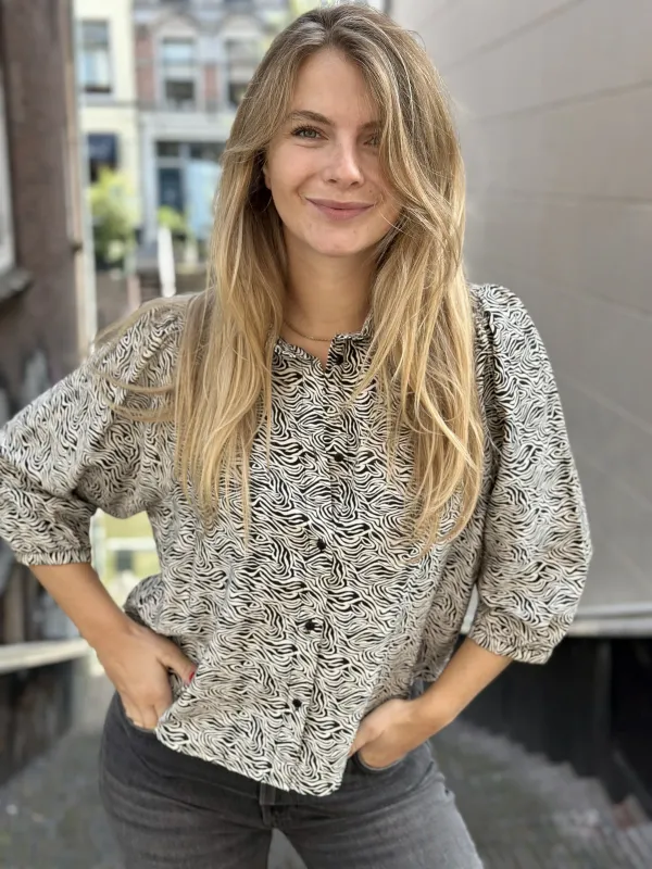 Cielo_Amabella_3_4_Shirt_2