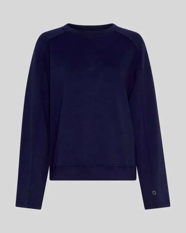 Elianna_Ima_Q_Sweat