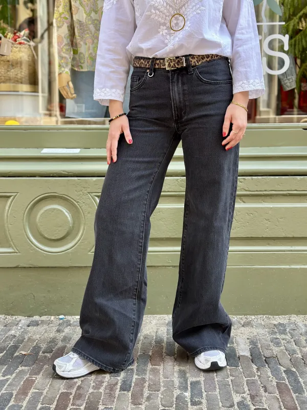 Eva_Wide_French_Black_4