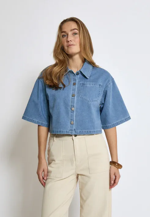 Evina_Cropped_Shirt
