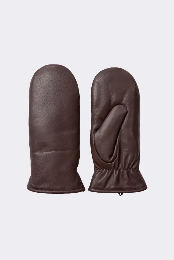 Hester_1_Gloves