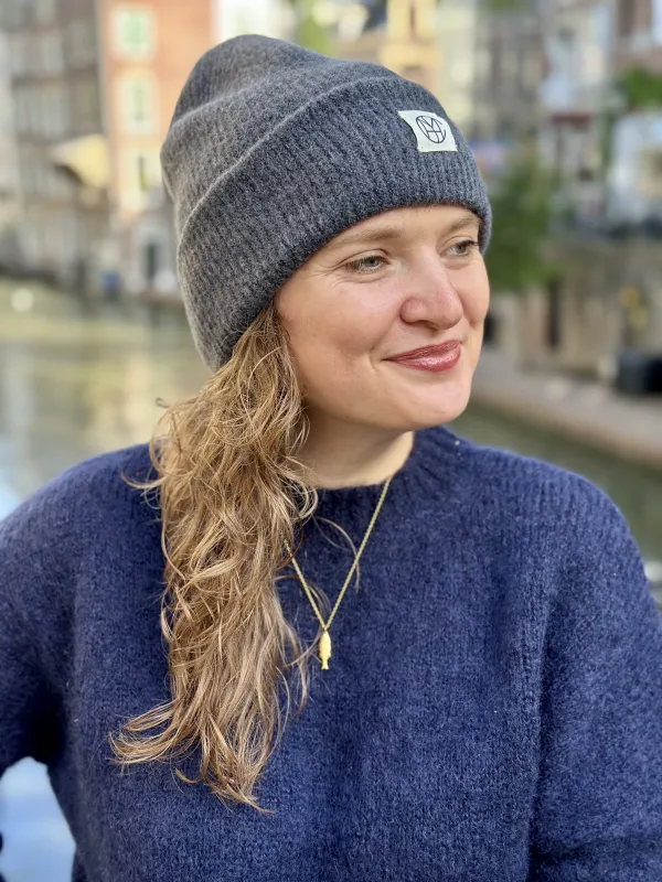 Hope_Icon_Beanie_20