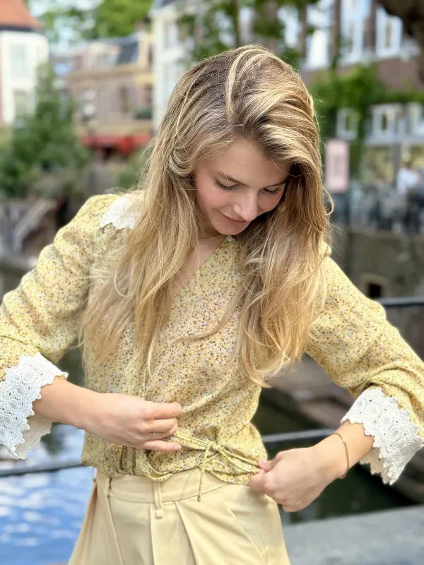 Karla_Blouse_3