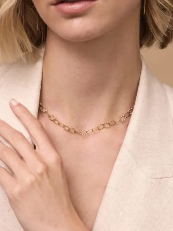 Ketting_met_fijne_bewerkte_schakel