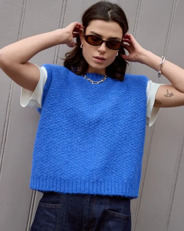 Nicola_Knitted_Vest_s_l_3