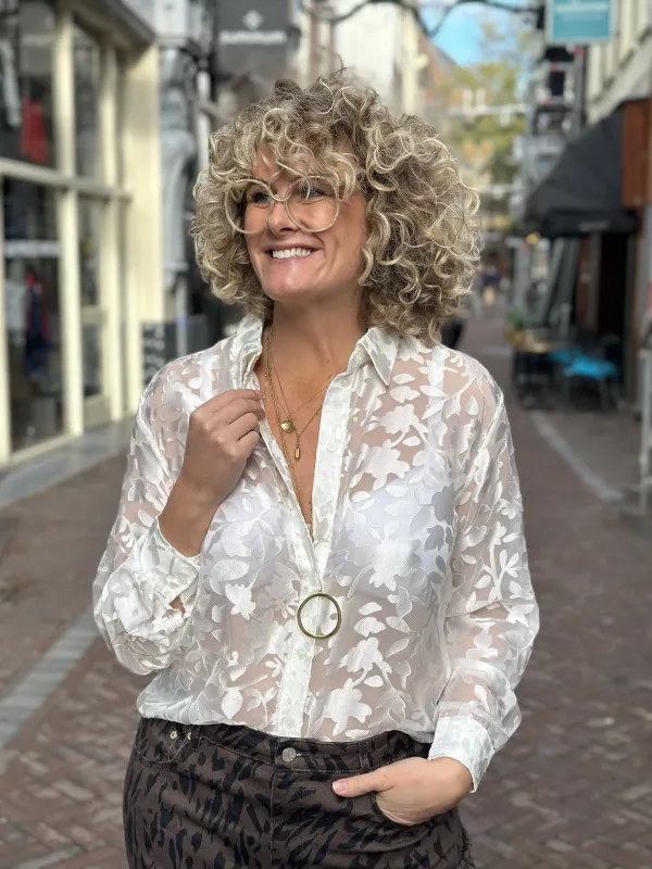 Nira_M_Blouse_2
