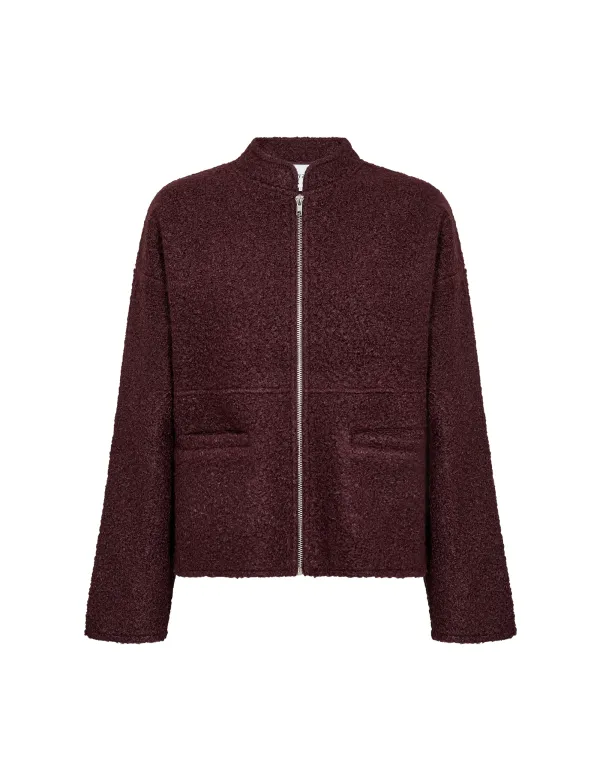 Nissa_2_Jacket