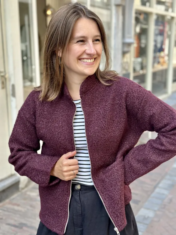 Nissa_2_Jacket_2