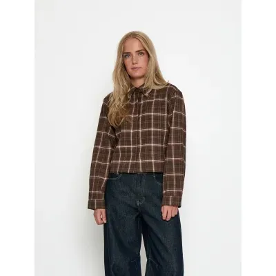 Regine_Shirt_3