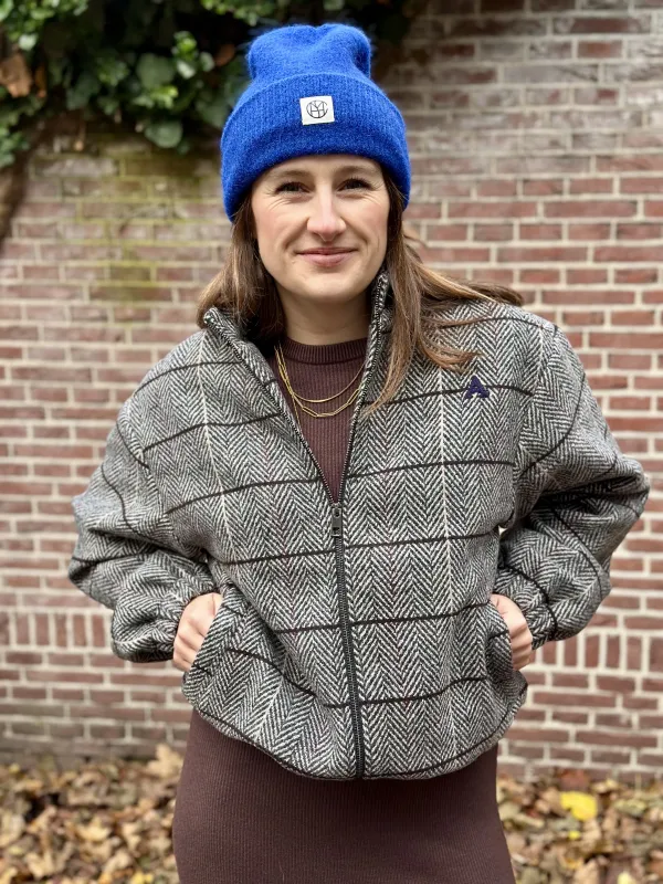 Sarah_Check_Jacket_4