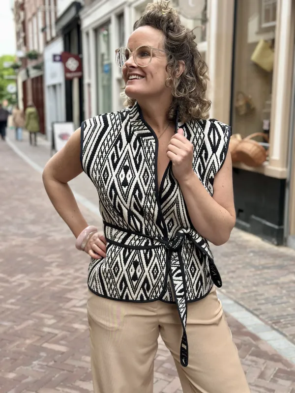 Wendi_Reversible_Vest_2
