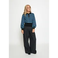 Aliana_Knit_Pull_10