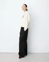 Amery_Sweat_6
