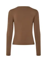 Christina_M_T_shirt_15