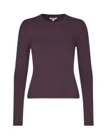 Christina_M_T_shirt_7