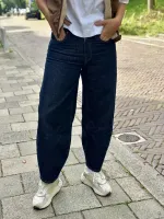 Chuck_Barrel_Jeans_2