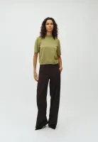 Clara_Crew_M_Knit_3