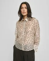 Dorothea_Faustina_Shirt_1