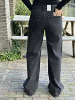 Eva_Wide_French_Black_13