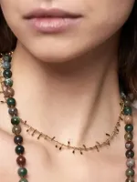 Fijne_ketting_met_gouden_details_3