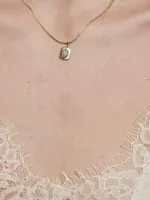 Fijne_ketting_met_ovale_gemstone_in_kastje_4
