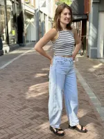 Kenzie_Barrel_Jeans_10