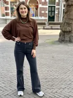 Kenzie_Bootcut_Jeans