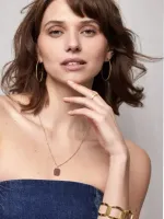 Ketting_met_gemstone_hanger_warm_roze_2