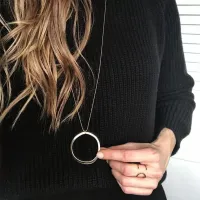 Lange_ketting_met_grote_platte_cirkel_8