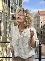 Levy_Blouse_2