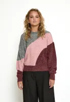 Lissa_Knit_Pull_1