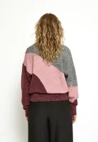 Lissa_Knit_Pull_2