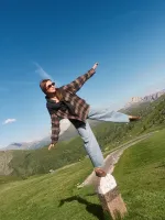 Loren_Top_6