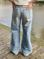 Milla_Wide_Capsule_mid_3