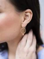 Oorbellen_met_gezandstraalde_ring_en_gemstone_aubergine_9