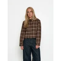 Regine_Shirt_3