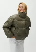 Seraphina_M_Outerwear