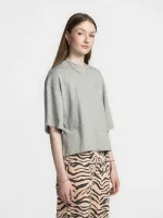 Tiara_T_Shirt_9