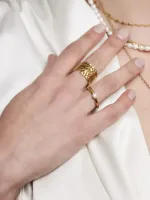 Vergulde_Ring_met_Pareltje_2