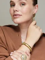 Vergulde_ronde_bangle_small_1