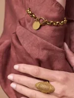 Vergulde_schakelarmband_met_ronde_schakel_1