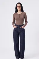 Vicki_T_Shirt_3