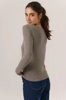 Vicki_T_shirt_2