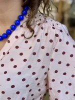 Viviana_V_neck_Blouse_3