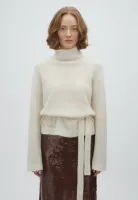 Vivien_M_Knit_1