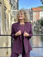 Zeta_Michelle_Blazer_3